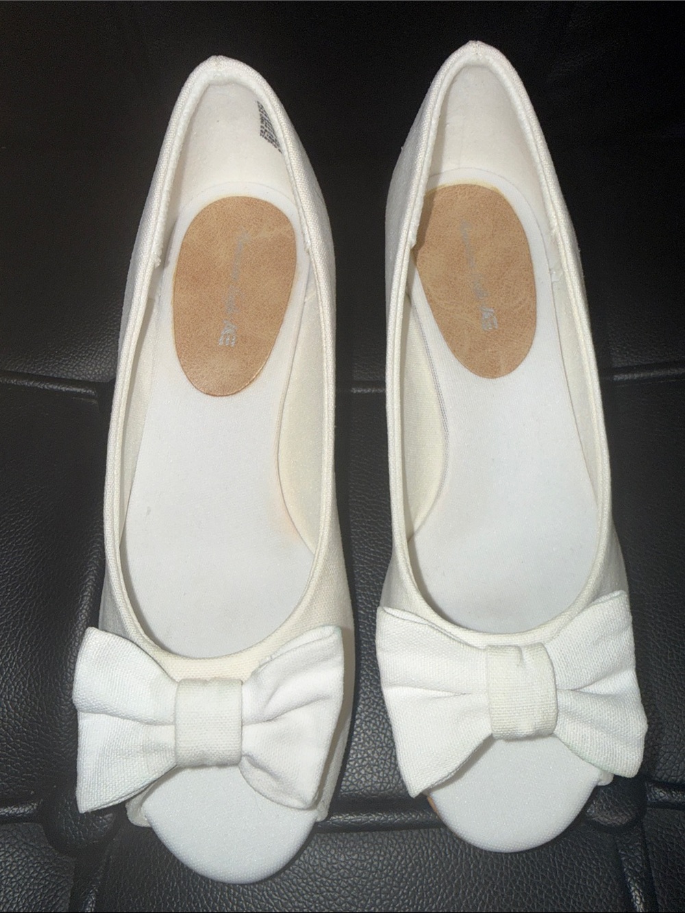 White American Eagle  wedges